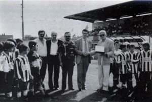 2000 intitolazione Stadio a Gino Manni 1