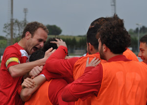 17/04/2016 Colligiana Sansepolcro 2 - 0