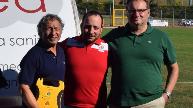 Un nuovo defibrillatore grazie al Panathlon